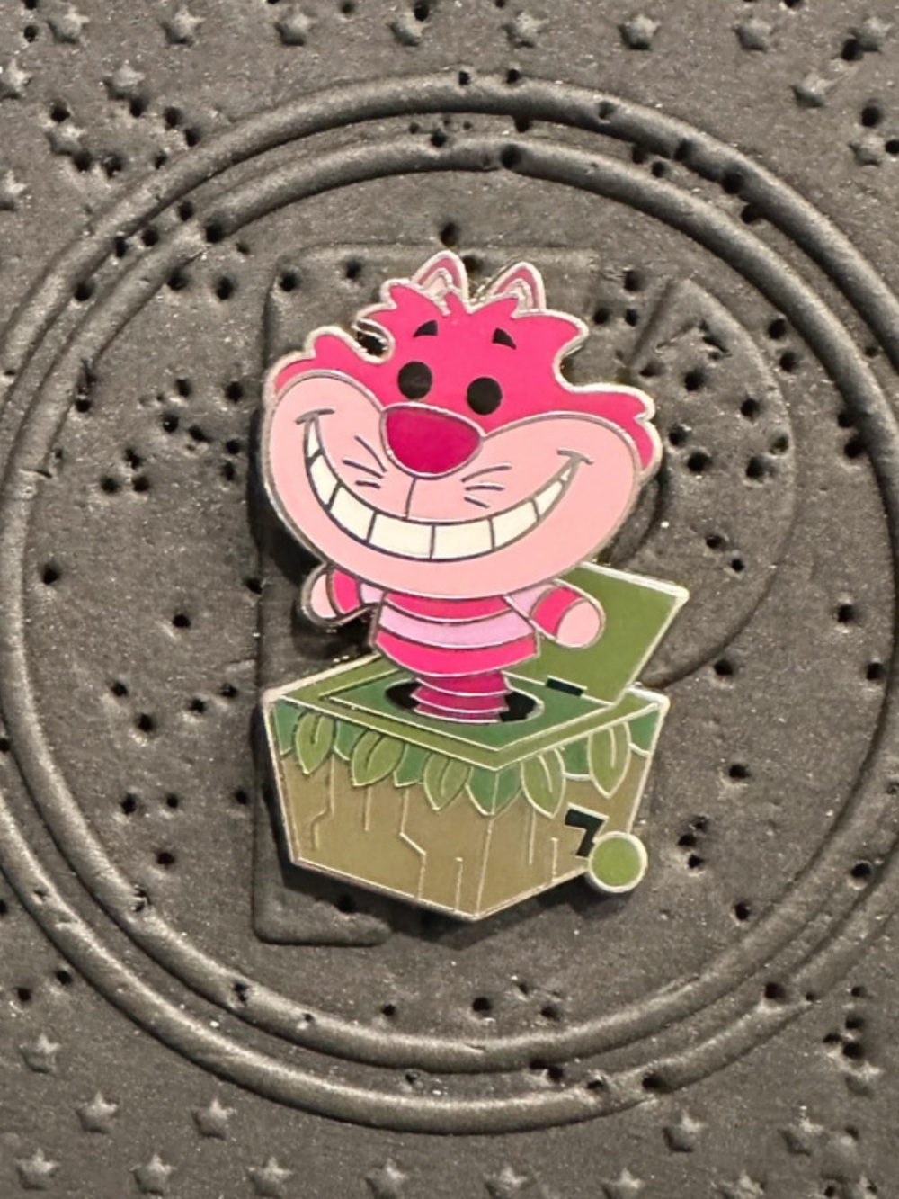 Disney 2025 Toys in a Box Alice in Wonderland Cheshire Cat Mystery Pin